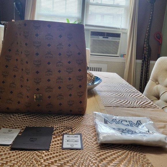 MCM shoulder bag with detachable strap - Picture 2 of 9